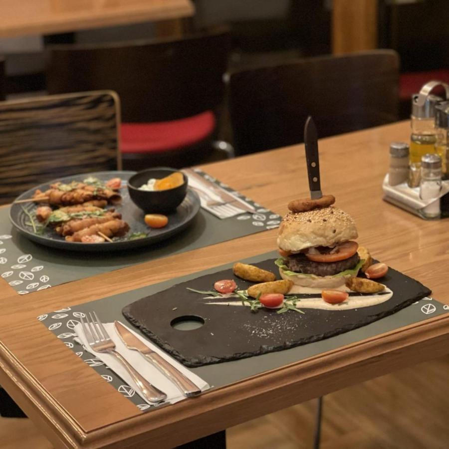 Garni Ideal Zrenjanin Luaran gambar