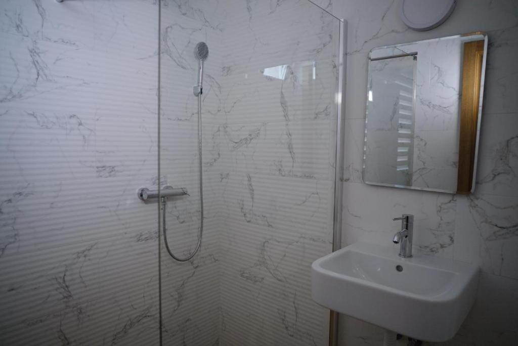 Garni Ideal Zrenjanin Luaran gambar